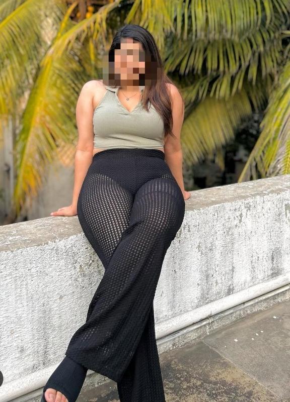 Hey guys .
Thank you for visiting my profile. Please go through the profile carefully. As I'm independent here.