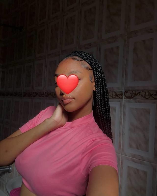 I am Rina super hot African sexy girl living in Andheri East in Mumbai City