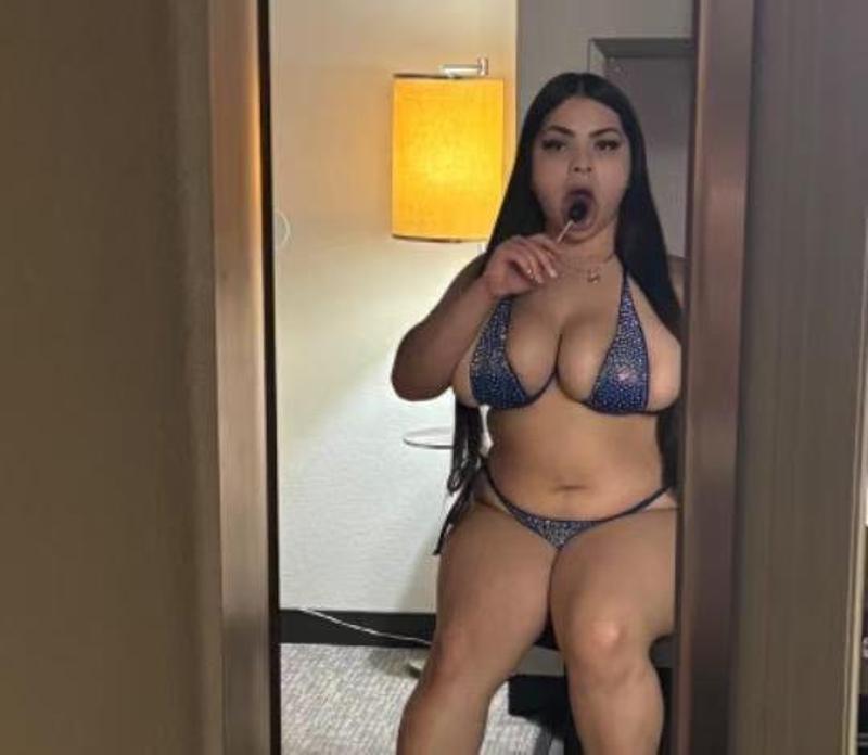 BELLA Y ARDIENTE LATINA, ARLINGTON