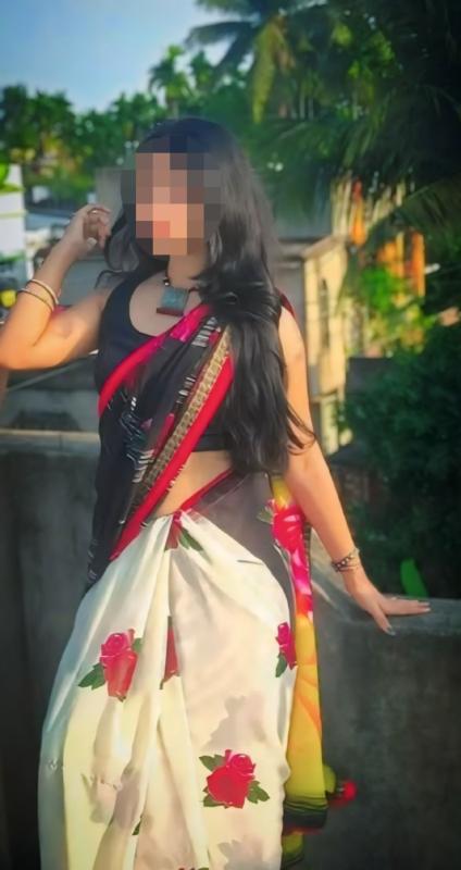 Hey am shreya. Am 100% independent girl
all photos are my own and verified on
the website
Real meet Service charge
1 session 12k
2 session 15 k
Full night 30k
👉I provide full sex service from kissing,