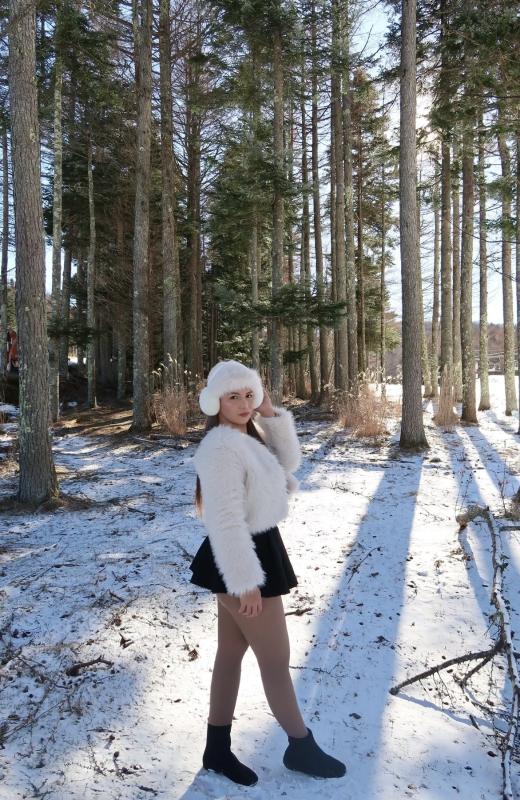 Hi it's me Samantha I'm 22 years old. I'm 158cm tall. I like watching movies, travelling, eating exotic food, going out and meeting new people. I just arrived . We can have a good time if you want, no