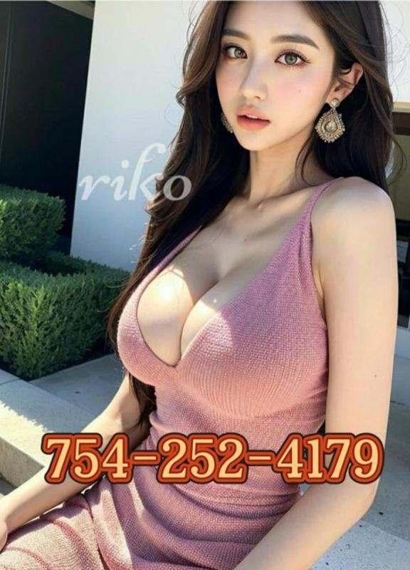 3-4 sexy girls choose ✅ 💯 young & pretty🌺No young No pay