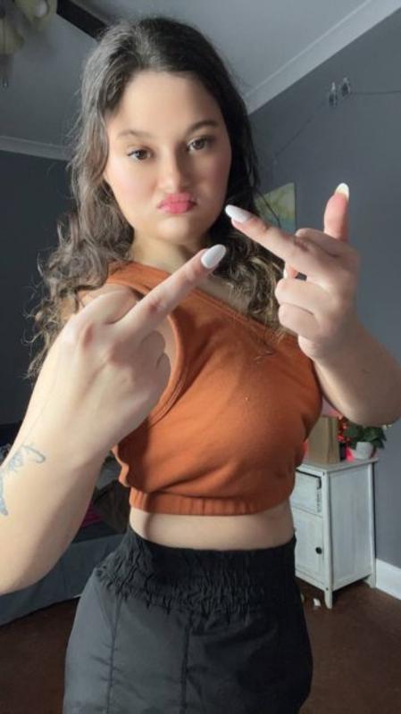 Available now text me if you wanna have fun with the hottest lady rn