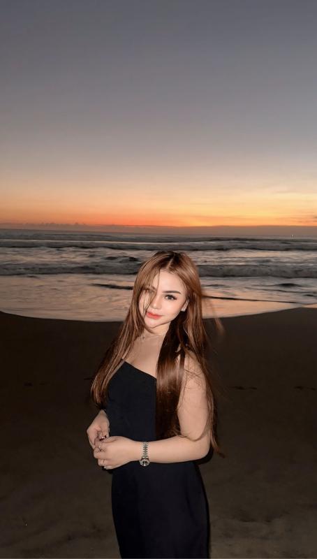 Hi bby, I’m felicya christine
I’m independent girl
I’m asian young girl with good looking, good attitude,  good service and of course I can make you comfortable
I'm very good in bed, & good service