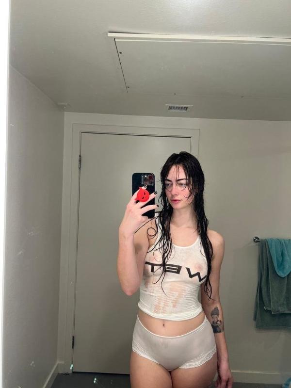 I’m ready to help you get wet and explore new pleasures, Regular sex is boring, let’s tune it up and let me bring through your wildest dreams
Anal 🍑🍑🍑
Rimjob 🚿🚿🚿
Blowjob🥵🥵🥵
69🥶🥶🥶
Cum swallowing 😶‍🌫️😶‍
