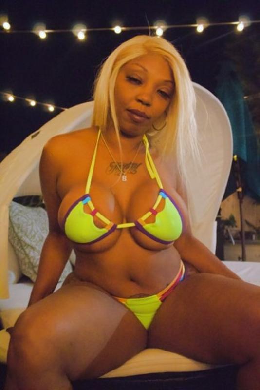 Your Favorite Playmate is Here  In & Out 😜 PnP ok💦💦  Toy Play Ok