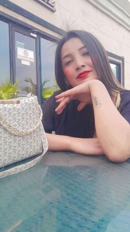 Arati here basically from north working in only cash pay Hyderabad i im 23 old if any one interested in real meets if free time drop a message on 
if real meets expect 10000 one session
2 session 1600