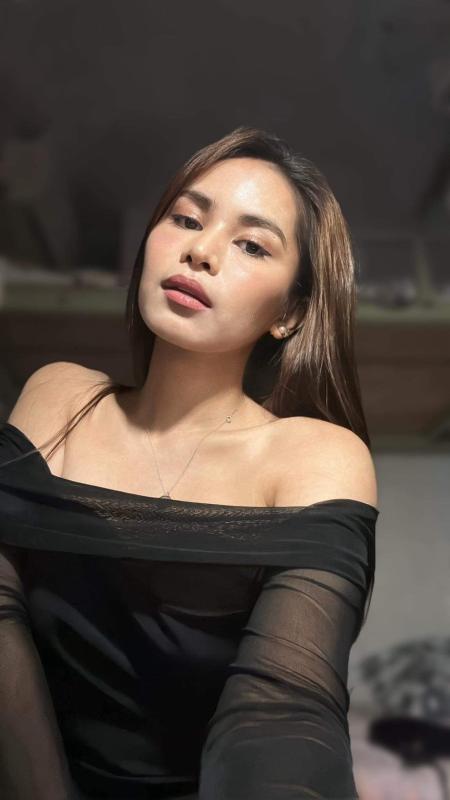 Hi i am Rayah 21 years  Filipina Portuguese Girl!