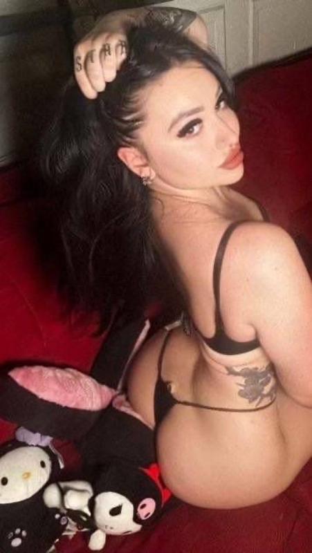 The prettiest girl in town, sexy, open-minded, ready to please you