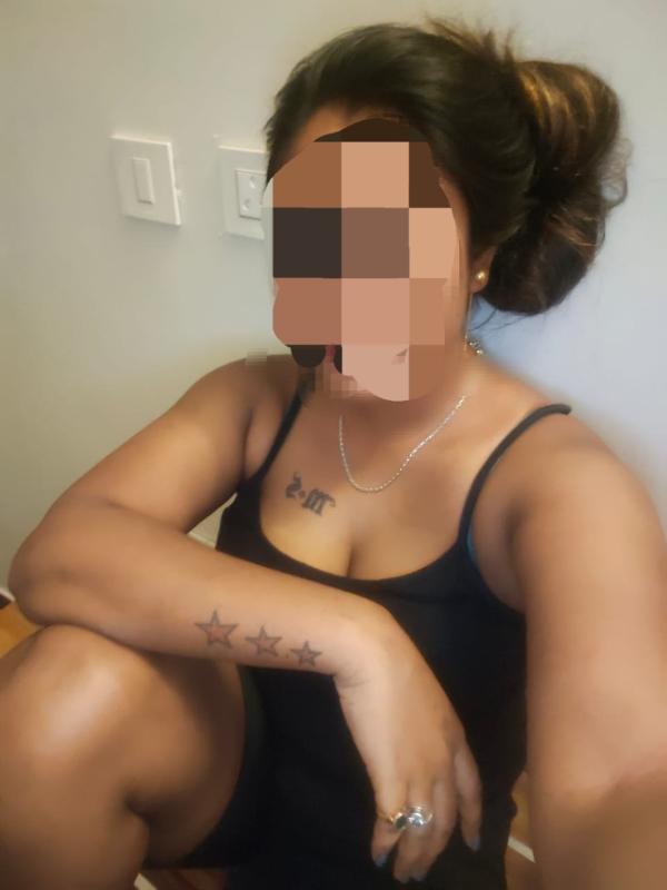 My age 22height 5.6, weight 48 kg
Offering meet up all area  first carefully and then message me if you agree charges and service
I have already given photos and charges.. so please don’t ask for phot