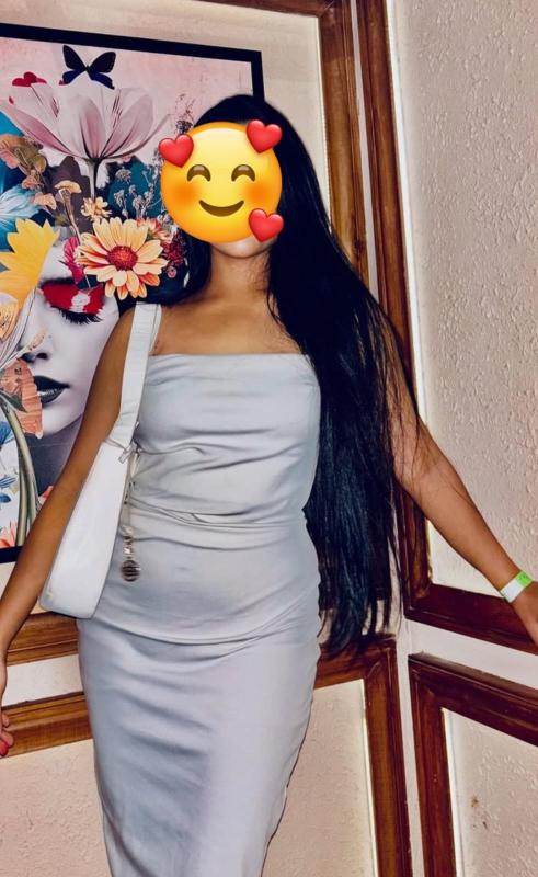 Hello khusi  Her,
I am an independent girl No agent involved.
All pictures are Verify though Massage republic so please don't Call me directly..and don't disturb me Come to chat and discuss on chat fi