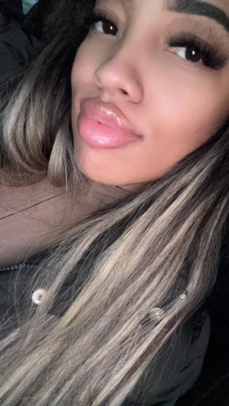 I am sexy latin girl, call me.