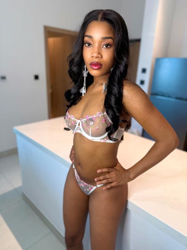 Hi i am petite 
Back to bangalore Text me!we’ll have a great time together I’m the best girlfriend experience and kisses!!!
