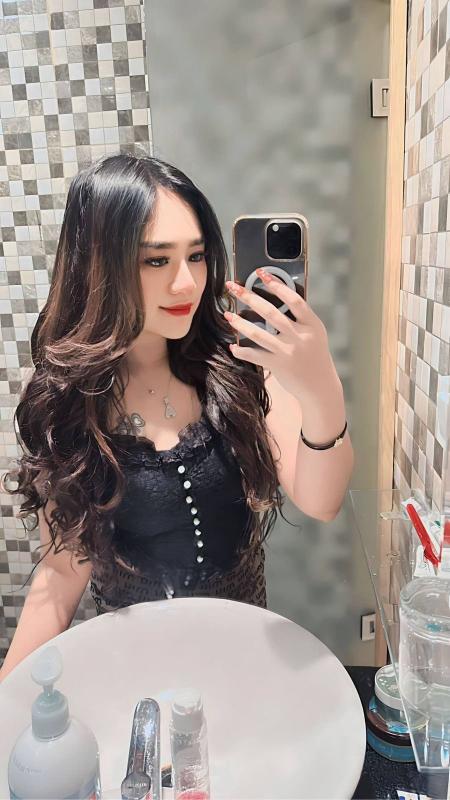 Hi im Nadine from jakarta, aku bekerja di suatu perusahaan, suatu waktu aku take a job short and long 
Take me first and chat me in whatsapp
