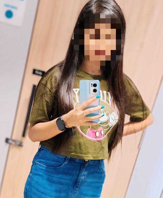 Hii I am Mahi 💋💋😸 22 years old girl with a great personality. Let me fulfill your stress by giving you a good relaxation in bed that is surely fun and with my beautiful smooth legs, beautiful sexy lip