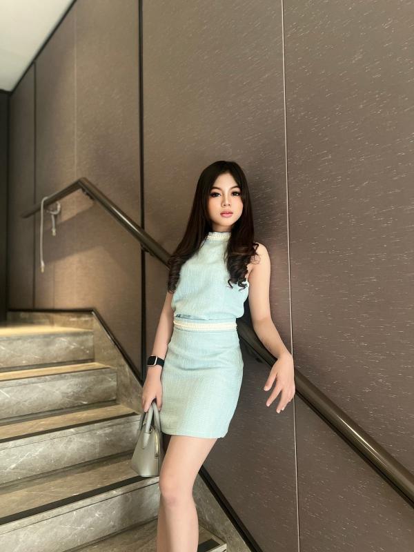 Hello, I'm Berlian, I can be your biggest erotic fantasy, escape from your normal life! I know how to fulfill your deepest fantasies! I can offer you relaxing massages, amazing live dance shows with s