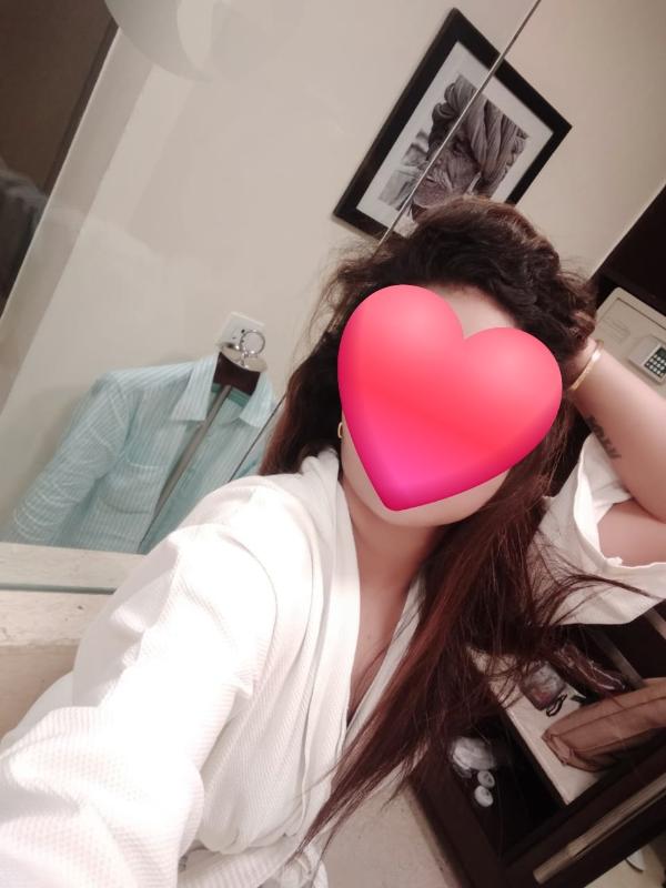 PS: ALL THE SERVICES THAT I HAVE MENTIONED I GENUINELY DO THEM ALL 😉 I'M INDEPENDENT SO IM ALWAYS CLEAR ABOUT MY DO's AND DON'T's SO THAT WE CAN HAVE AN AMAZING TIME TOGETHER 👄 💦
Hi, my name is Amrita