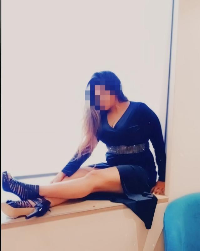 I am Roma ❤️, 23 yrs - Independent girl.
A gorgeous😍, sexy, sweet-natured girl🥰 with a perfect body and a charming personality. fair and silky skin, with warm inviting smile🥰. I will be the fantasies