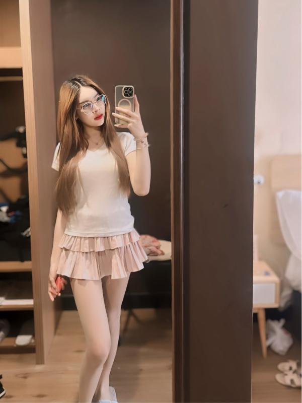 Am Thai ladyboy cute 🥰 
Hello 👋🏻 I’m available in phuket patong right now I still young 20 years old and full of verve and passion in my work, you will notice immediately. 
My photos are 100% me and o