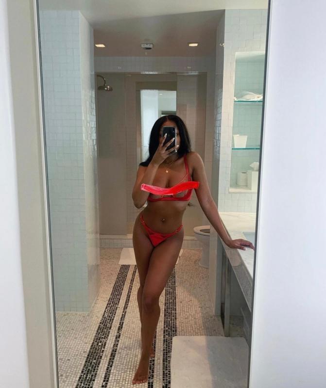 Hot ebony petite girl ready for fun 🤩