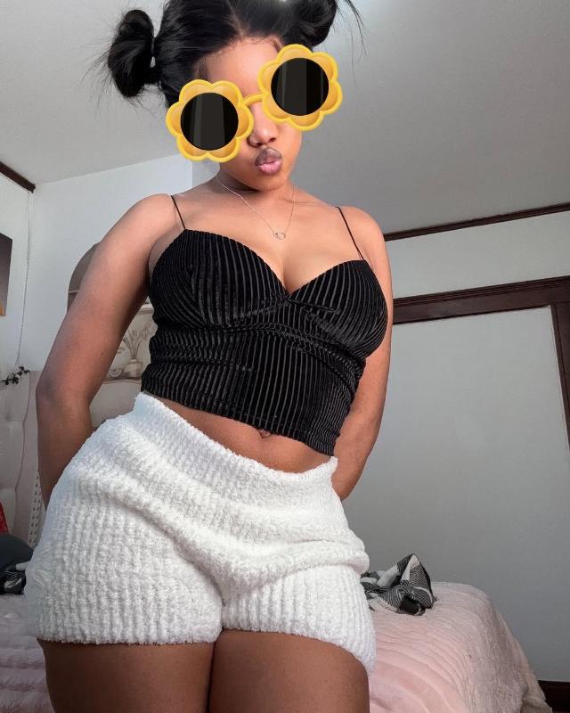 Are you looking to have hot wet sex with a cute sexy African girl?! Then I am the girl for you.