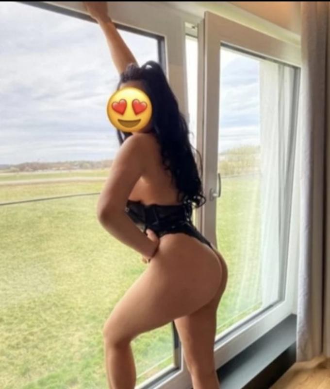 Hot girl in town ❤️❤️