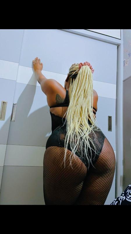 I am Shakirah busty African hot girl living in Mohali Chandigarh.