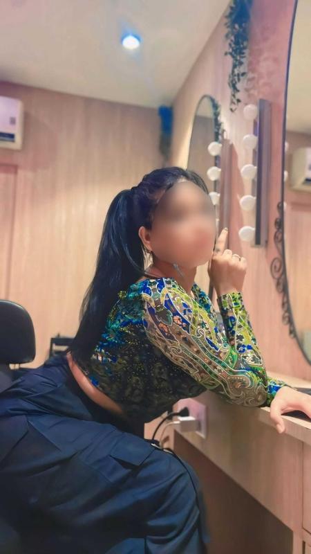 Hello guys I am Pooja her,
Fo available Meeting and cam Service,
