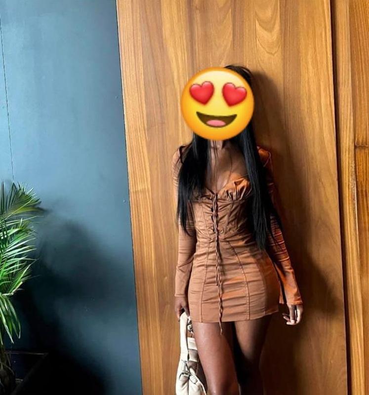 Hello Gentleman, myself Queen June, I am hot juicy chocolate African girl fresh and new in town.