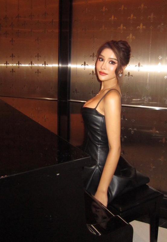 Hello guy my name Nadia 
I’m new in town and new in work 
Sexy looking naughty in bed not rush 
Good take care do anything you want I give you good company for  you will enjoy and have a great time wi