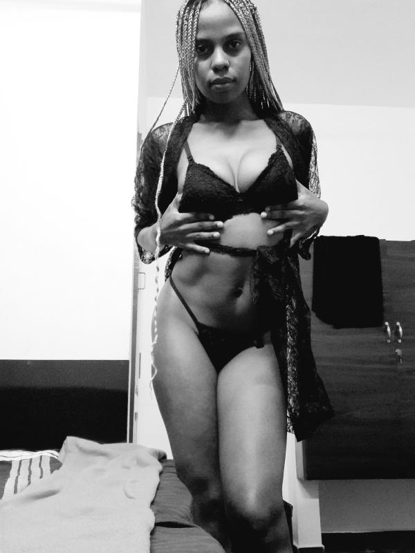 25 yrs kochi
Stop Scrolling.🔥🔥. You have found New Sexy African Hottie girl from Angola ... With a Juicy Booty and Tight wet p💦ssy ready to fun in chennai