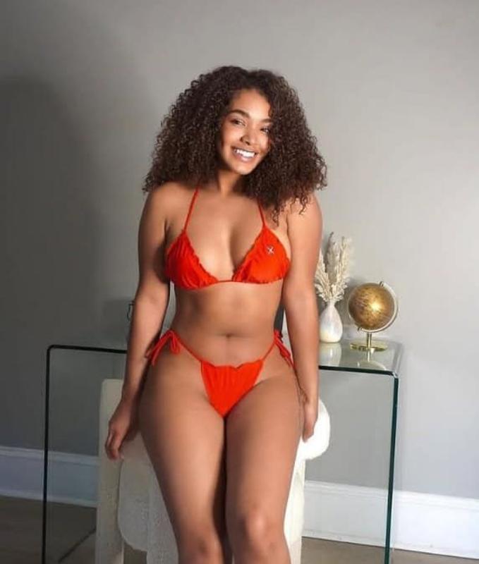 I am Jamirah super hot African sexy girl living in  kharar Chandigarh City.