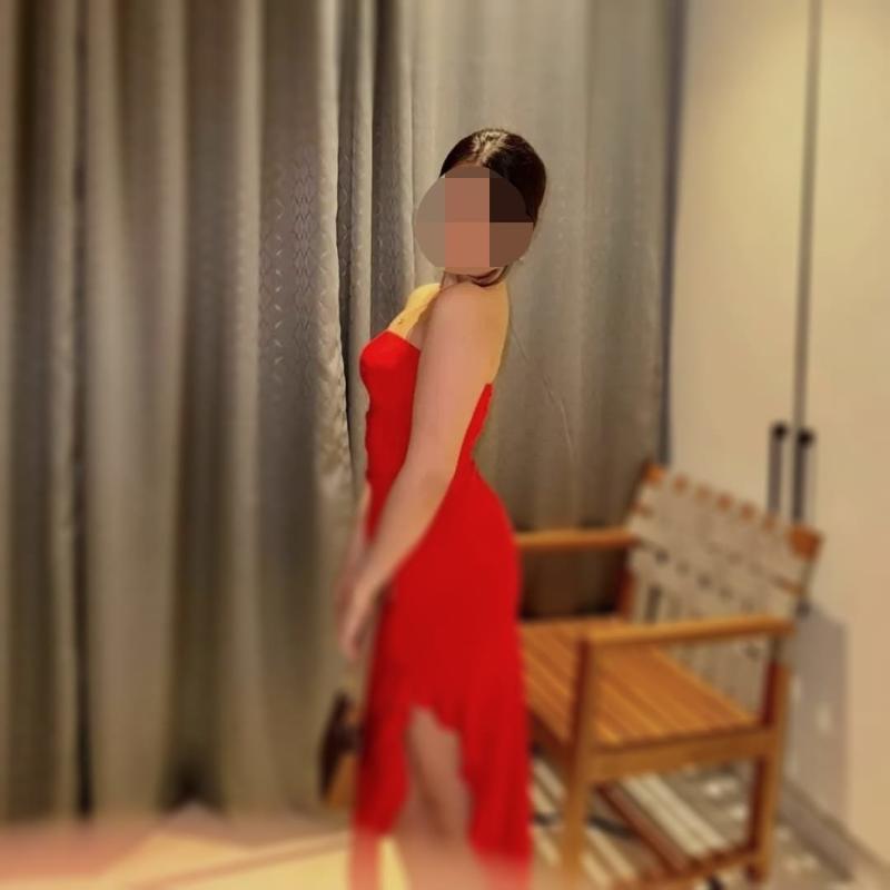 Hello Gentlemen,I am💕 genuine queen🌌
⭐Cam session and real meet Avilable 💫
Cam session
1. Demo ...1k
2. 10 min ...3k
3. 20 min ....5k
4. 30 min .....6k